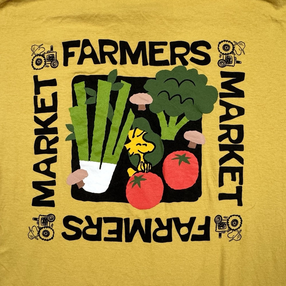 Woodstock Farmers Market Peanuts T-Shirt XXL Yellow Graphic Print Casual Summer